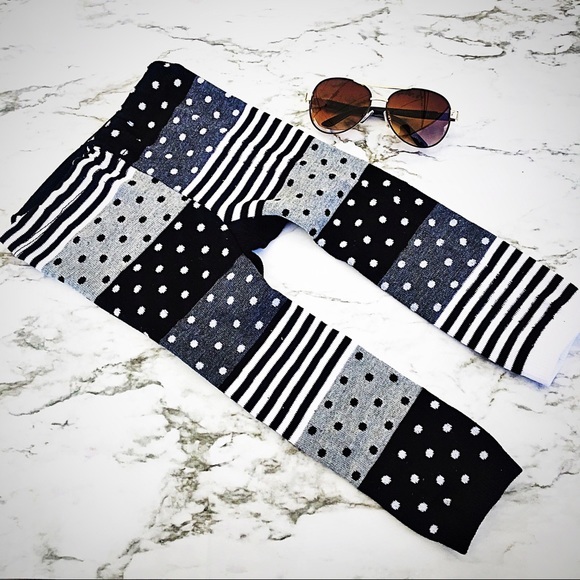 "Frosty ⛄️" Comfy, Active, Warm Leggings - Picture 2 of 3